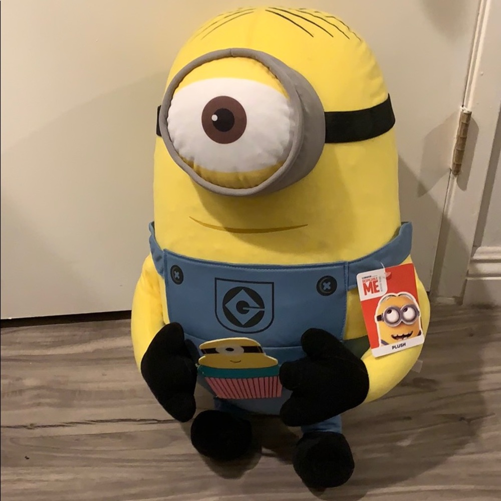 Brand new stuffed minion